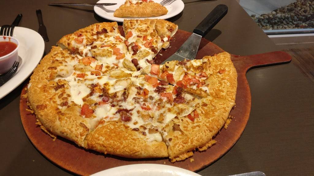 Pizza Hut | restaurant | 115 E Industrial Dr, Beaver Dam, WI 53916, USA | 9208873176 OR +1 920-887-3176