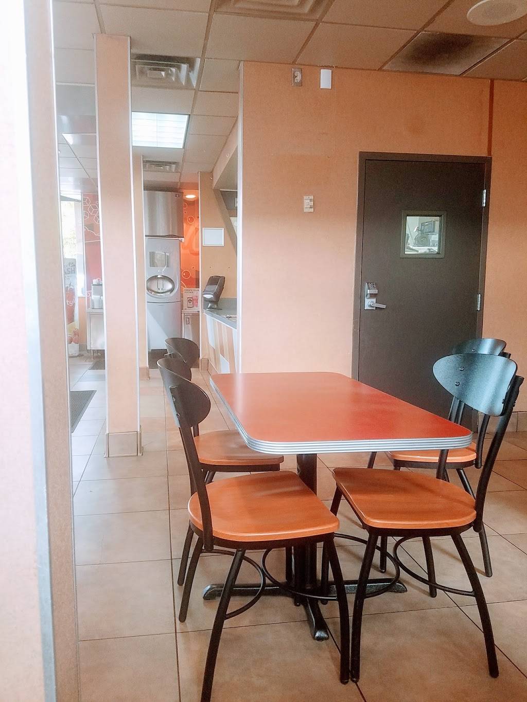 Jack in the Box | restaurant | 400 Broadway St, Vallejo, CA 94590, USA | 7075543562 OR +1 707-554-3562