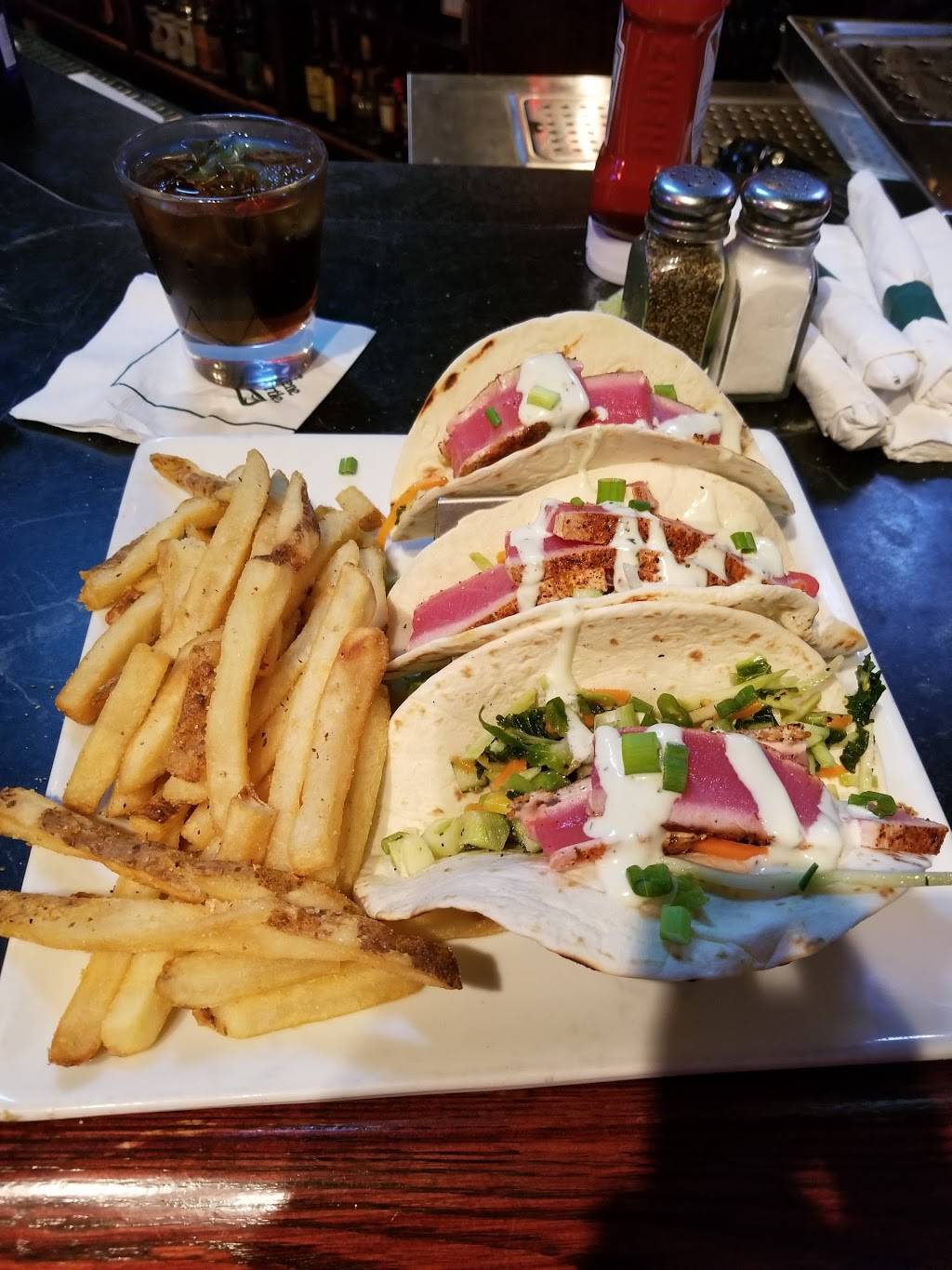 The Greene Turtle Sports Bar & Grille | restaurant | 118 Shawan Road Suite HH, Hunt Valley, MD 21030, USA | 4107710555 OR +1 410-771-0555