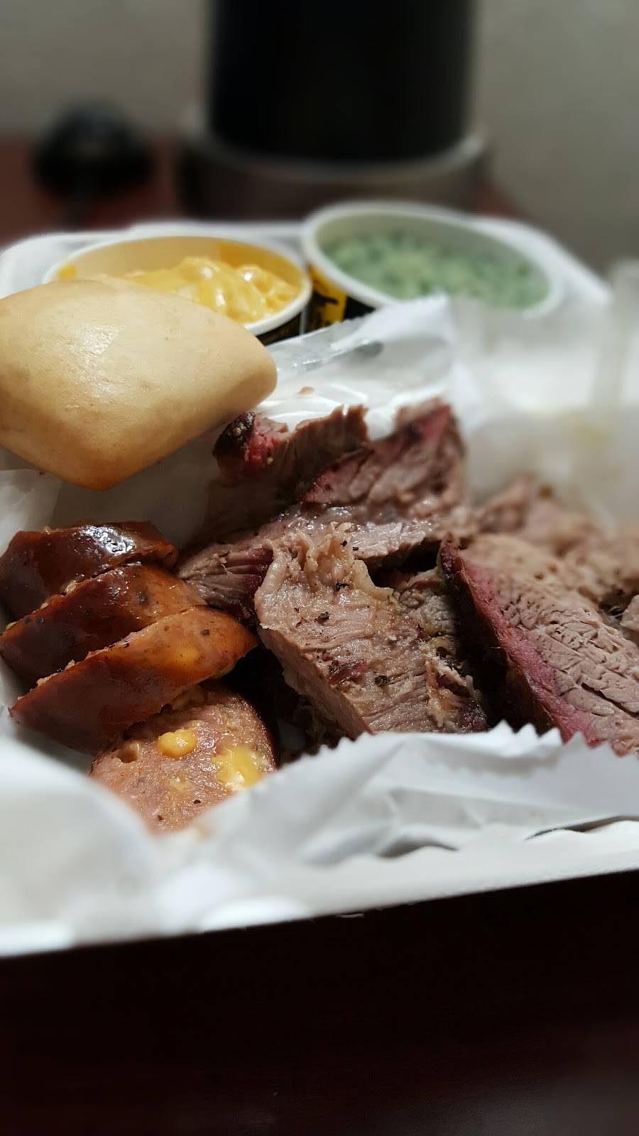 Dickeys Barbecue Pit | restaurant | 1252 Interquest Pkwy, Colorado Springs, CO 80921, USA | 7195981909 OR +1 719-598-1909