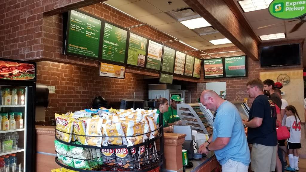 Subway Restaurants | restaurant | 5481 Merchants View Sq, Haymarket, VA 20169, USA | 7037540725 OR +1 703-754-0725