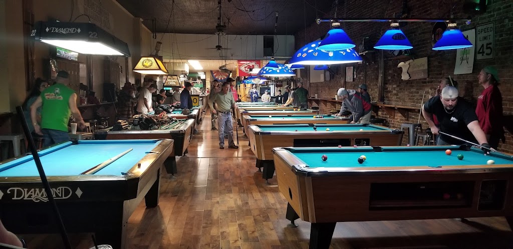 Tennessee Street Billiards & Grill | restaurant | 118 E Tennessee St, Florence, AL 35630, USA | 2567605300 OR +1 256-760-5300