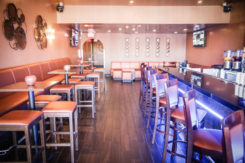 Cabana Lounge | restaurant | 1124 W Yosemite Ave, Manteca, CA 95337, USA | 2096298290 OR +1 209-629-8290