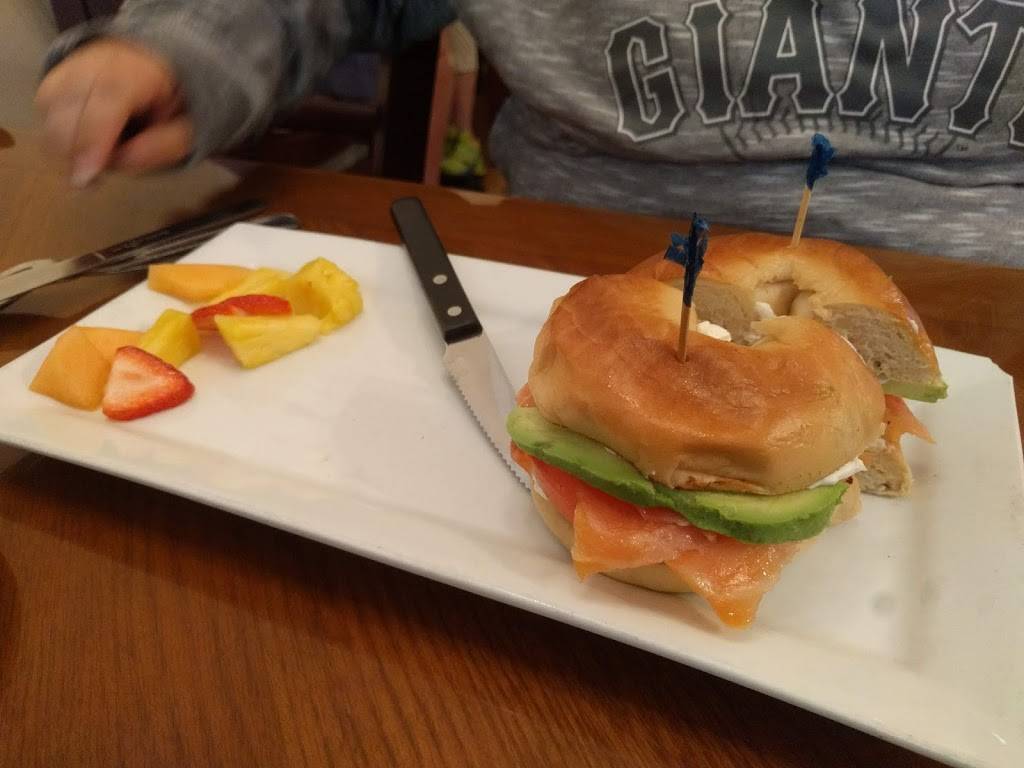 Upper Crust Cafe & Bakery | bakery | 213 W Venice Ave, Venice, FL 34285, USA | 9412440430 OR +1 941-244-0430