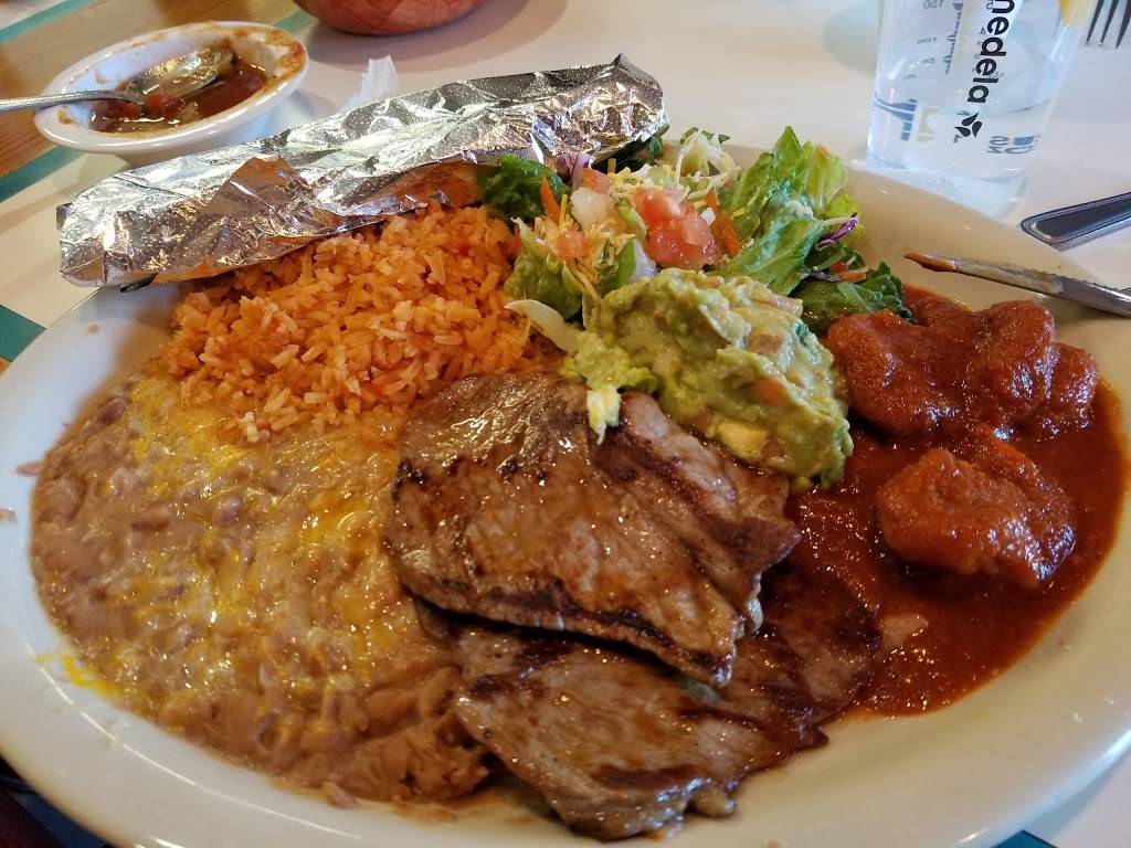 Totos Restaurant | restaurant | 31927 Hilltop Blvd, Running Springs, CA 92382, USA | 9098672469 OR +1 909-867-2469