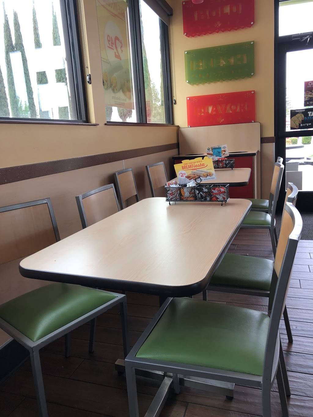 Del Taco | meal takeaway | 785 N Newcomb St, Porterville, CA 93257, USA | 5597810881 OR +1 559-781-0881