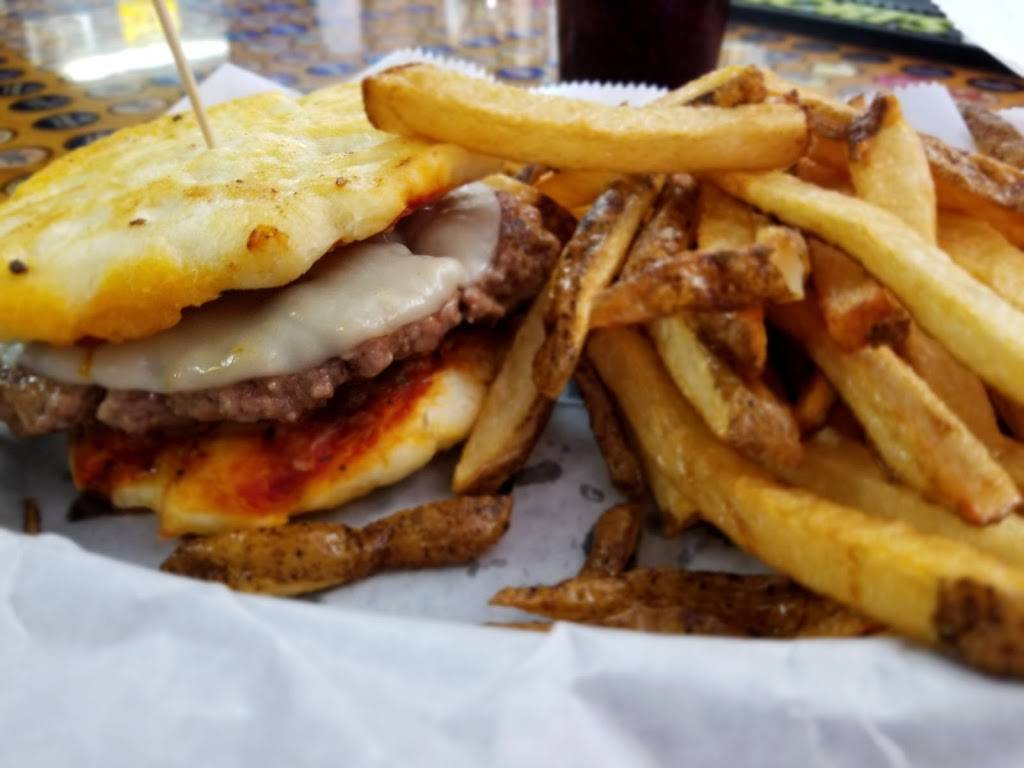 Heres To You Pub & Grub | restaurant | 45 North St, Hillsdale, MI 49242, USA | 5174374002 OR +1 517-437-4002