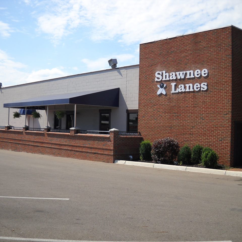 Shawnee Lanes | restaurant | 1680 N Bridge St, Chillicothe, OH 45601, USA | 7407733300 OR +1 740-773-3300