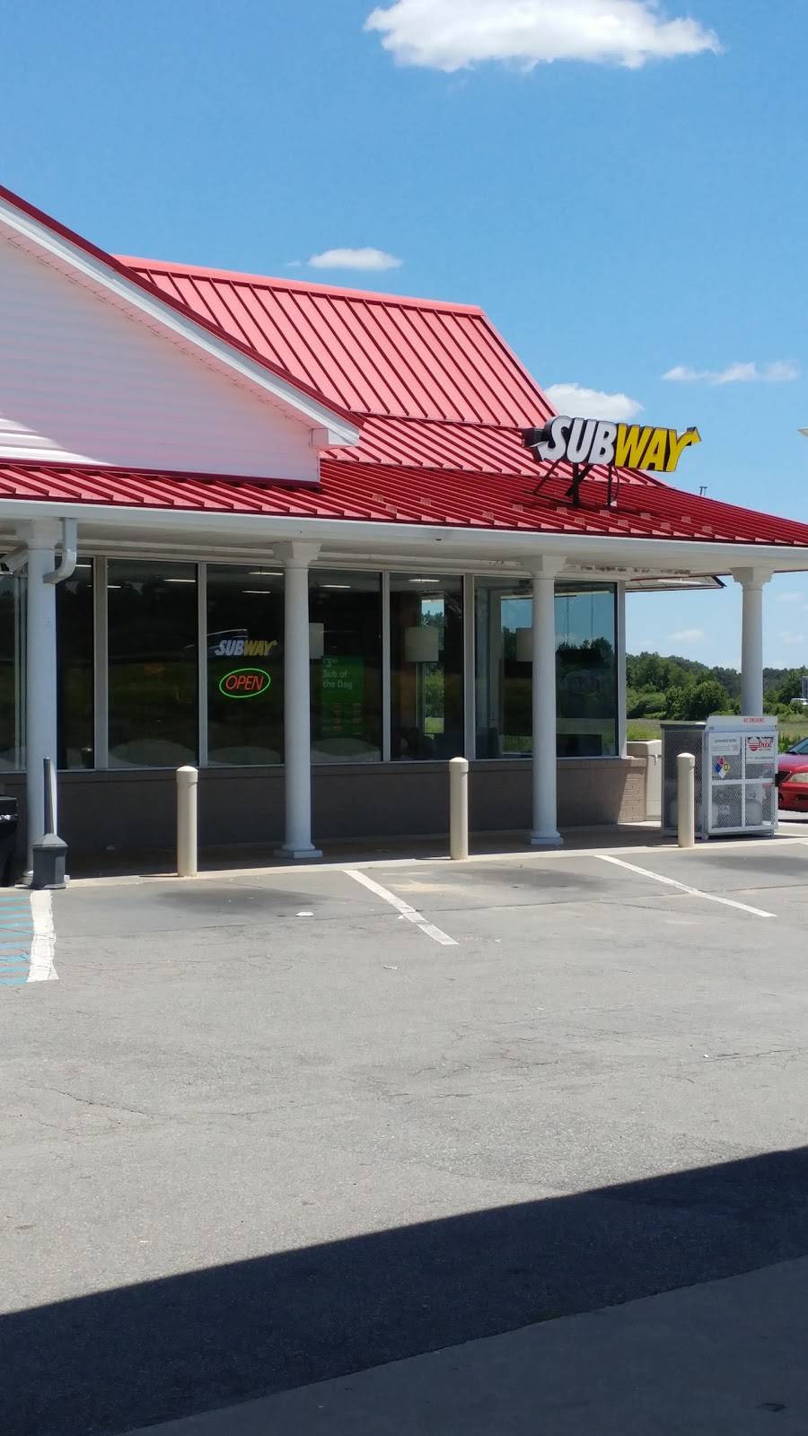 Subway | restaurant | 8532 NC-33, Whitakers, NC 27891, USA | 2524372333 OR +1 252-437-2333