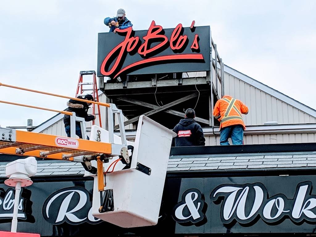 Jo Blo’s Rock & Wok | restaurant | 155 St Paul Crescent, St. Catharines, ON L2S 1N4, Canada | 9056858280 OR +1 905-685-8280