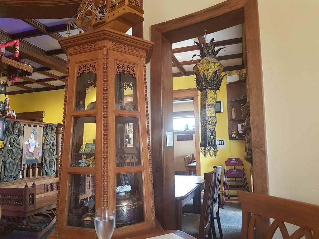 Chaopaya Thai Restaurant | restaurant | 168 Dunlop St E, Barrie, ON L4M 1B2, Canada | 7057339918 OR +1 705-733-9918