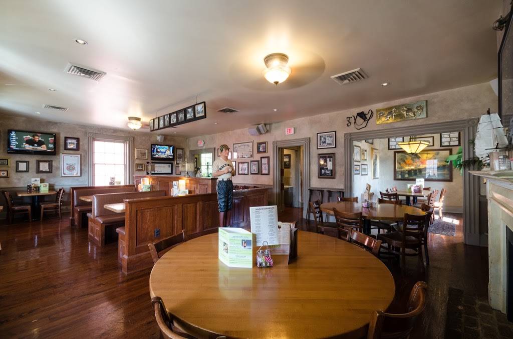 Macados | meal takeaway | 30 N Main St, Lexington, VA 24450, USA | 5404648200 OR +1 540-464-8200