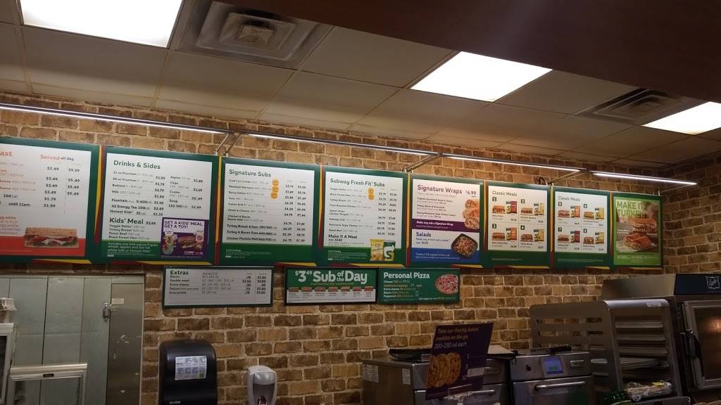 Subway Restaurants | restaurant | 8223 Marbach Rd, San Antonio, TX 78227, USA | 2106751250 OR +1 210-675-1250