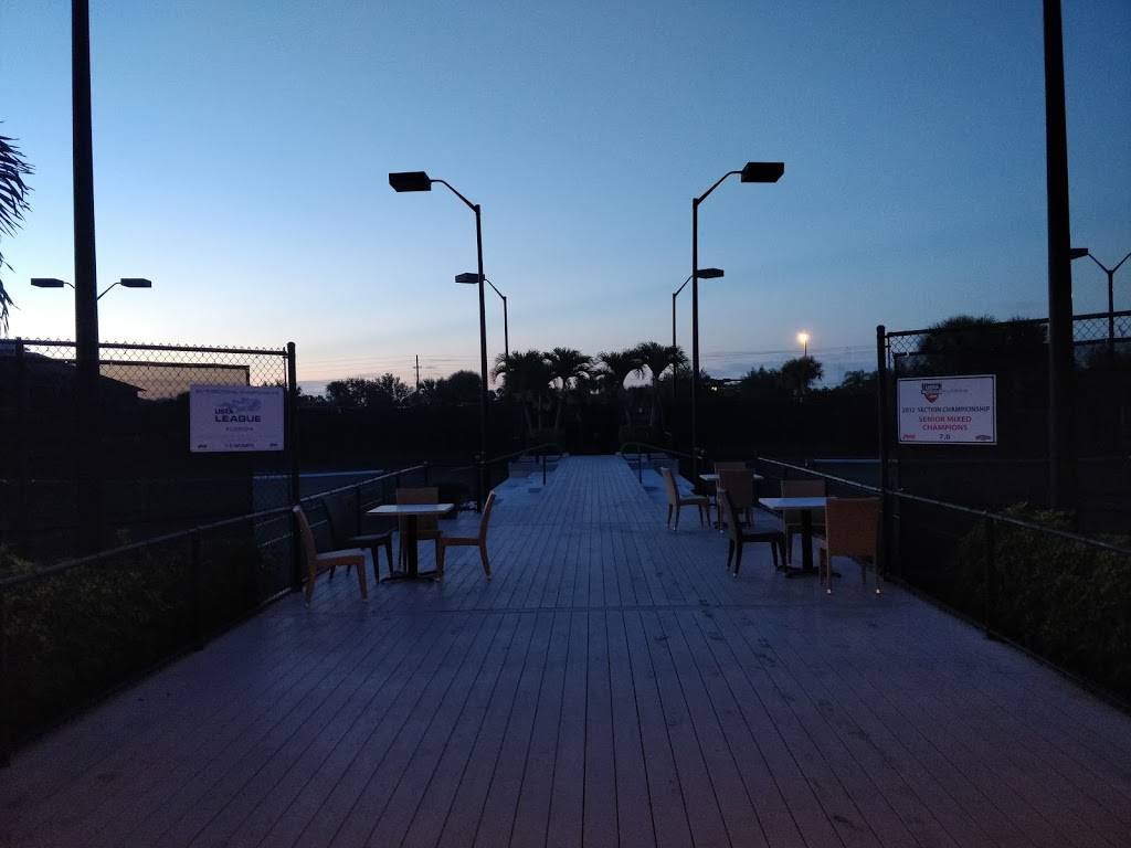 Boulevard Tennis Club | restaurant | 1620 Blvd Village Ln, Vero Beach, FL 32967, USA | 7727784200 OR +1 772-778-4200