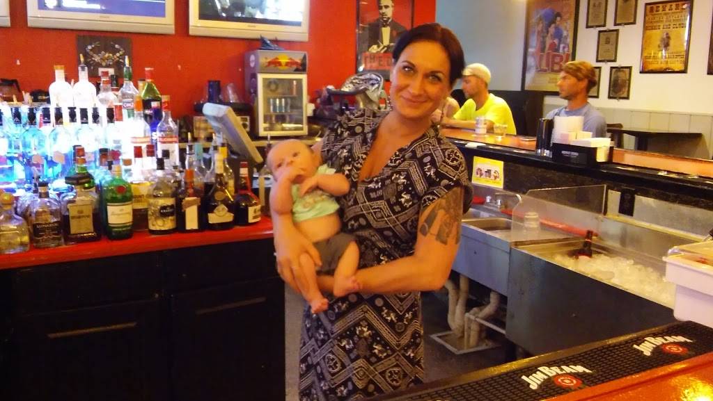 Alibis Bar and Grill | restaurant | 7935 Elizabeth Rd, Pasadena, MD 21122, USA | 4436377267 OR +1 443-637-7267