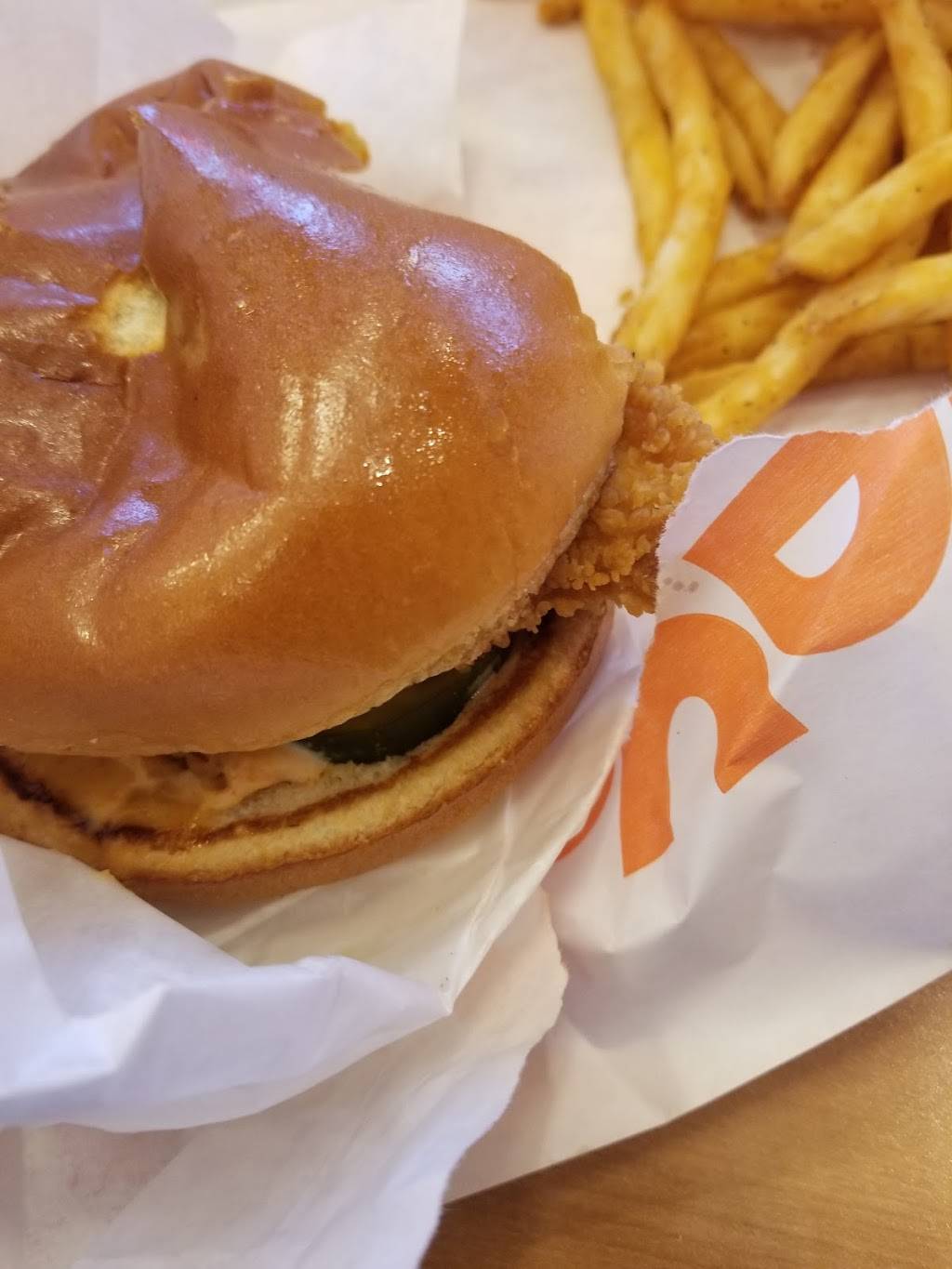 Popeyes Louisiana Kitchen | restaurant | 1950 W Whittier Blvd, La Habra, CA 90631, USA | 5624480477 OR +1 562-448-0477