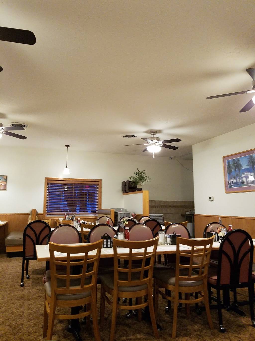 Crossroads Family Restaurant | restaurant | 606 S Council St, Attica, IN 47918, USA | 7657622971 OR +1 765-762-2971