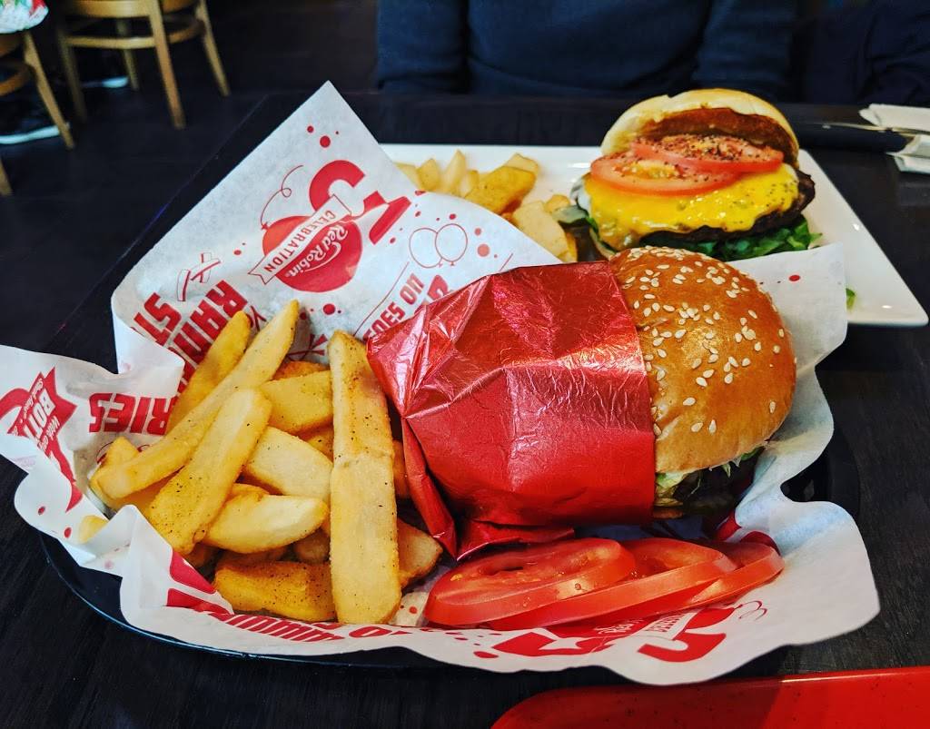 Red Robin Gourmet Burgers and Brews | restaurant | 401 NE Northgate Way, Seattle, WA 98125, USA | 2063650933 OR +1 206-365-0933