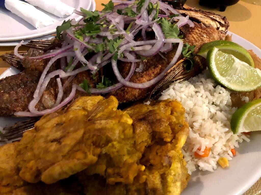 El Pelicano Restaurant & Lounge | restaurant | 15355 E Colfax Ave, Aurora, CO 80011, USA | 3033440488 OR +1 303-344-0488