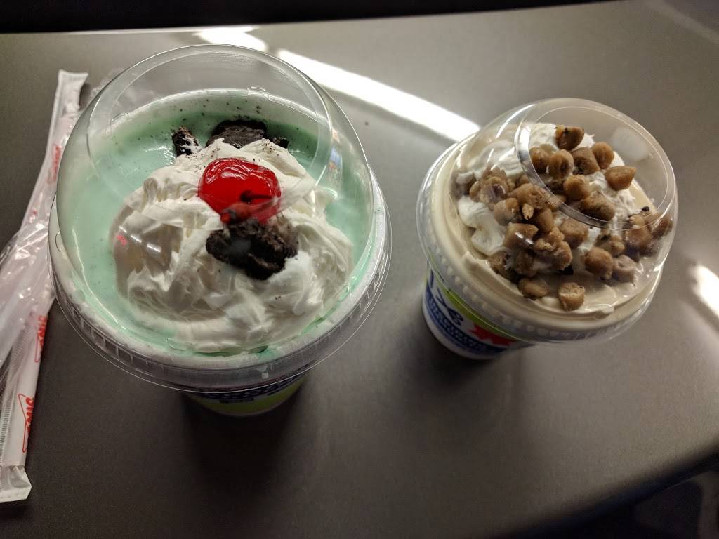 Sonic Drive-In | restaurant | 58145 Twentynine Palms Highway, Yucca Valley, CA 92284, USA | 7603651190 OR +1 760-365-1190