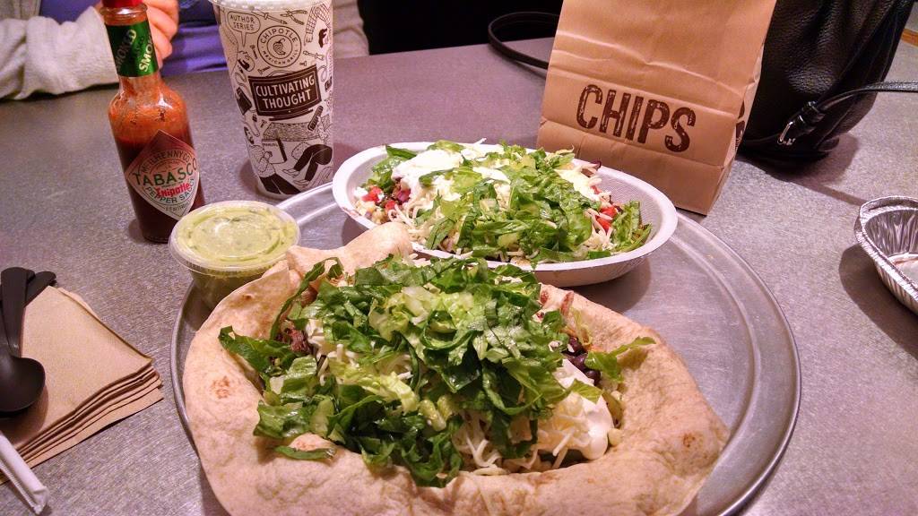 Chipotle Mexican Grill | restaurant | 500 Southpark Center, Strongsville, OH 44136, USA | 4402381673 OR +1 440-238-1673