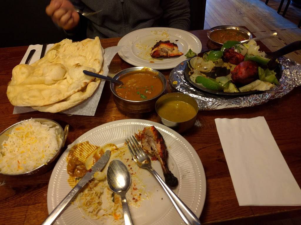 Sitara | restaurant | 114 S Race St, Urbana, IL 61801, USA | 2176070378 OR +1 217-607-0378