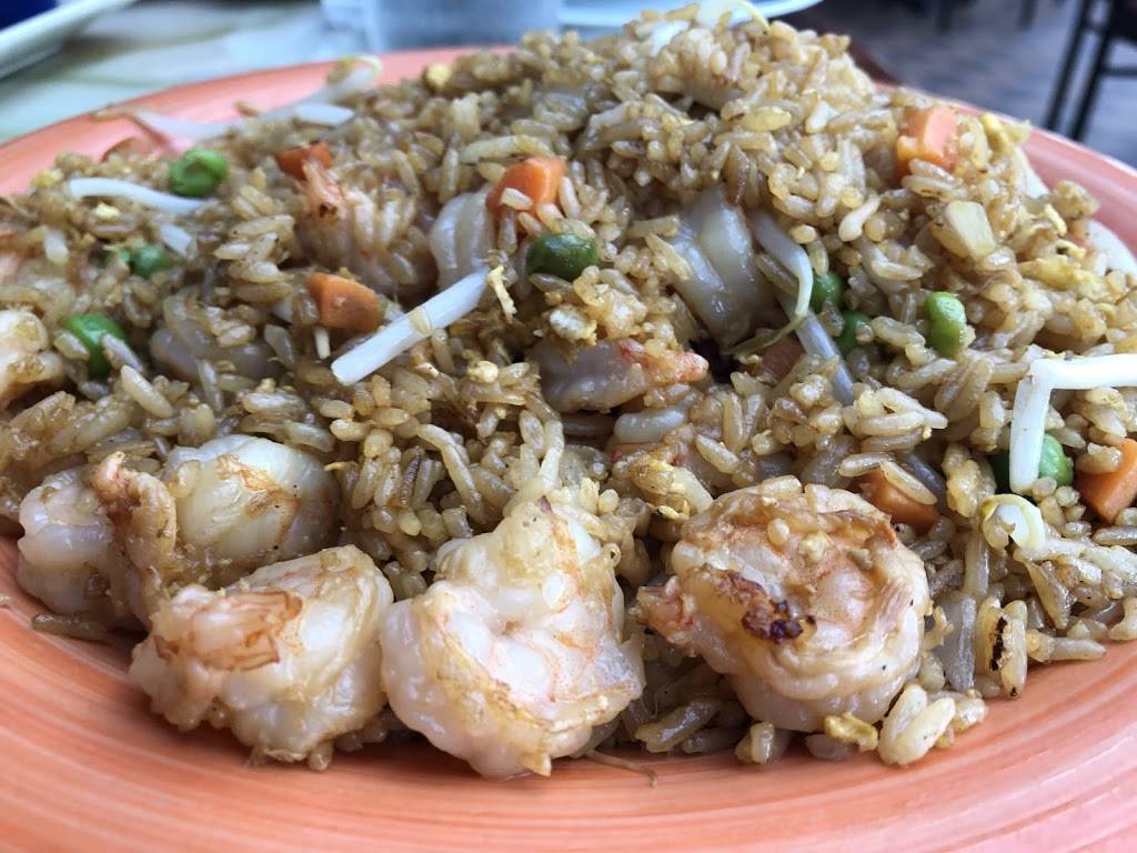 Golden Chopstick | restaurant | 2380 Dixwell Ave, Hamden, CT 06518, USA | 2032885479 OR +1 203-288-5479