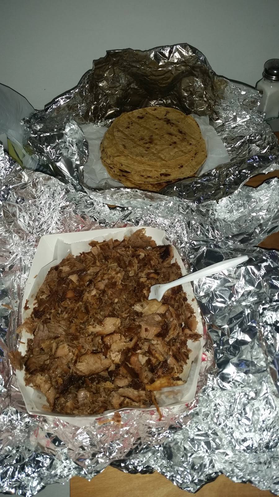 Carnitas Don Alfredo | restaurant | 15 N 1st Ave, Maywood, IL 60153, USA | 7083433351 OR +1 708-343-3351