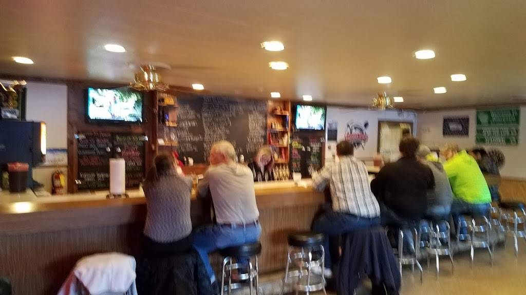 ZoZos BBQ | restaurant | 1035 Vanderbraak St, Green Bay, WI 54302, USA | 9203013121 OR +1 920-301-3121