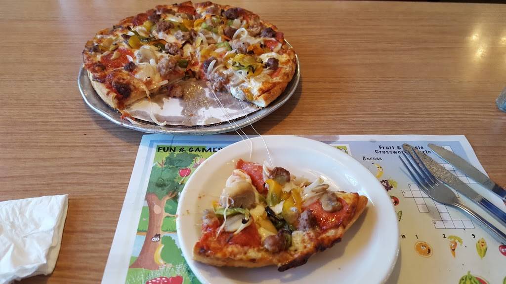 Astros Pizza | restaurant | 1593 King St, Enfield, CT 06082, USA | 8607451944 OR +1 860-745-1944