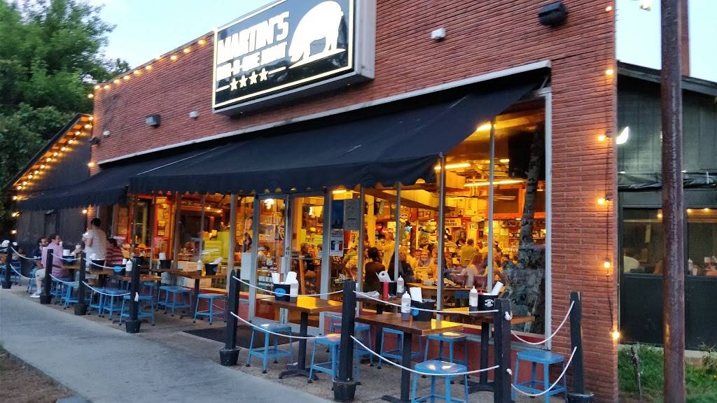 Martins Bar-B-Que Joint | restaurant | 3108 Belmont Blvd, Nashville, TN 37212, USA | 6152001181 OR +1 615-200-1181