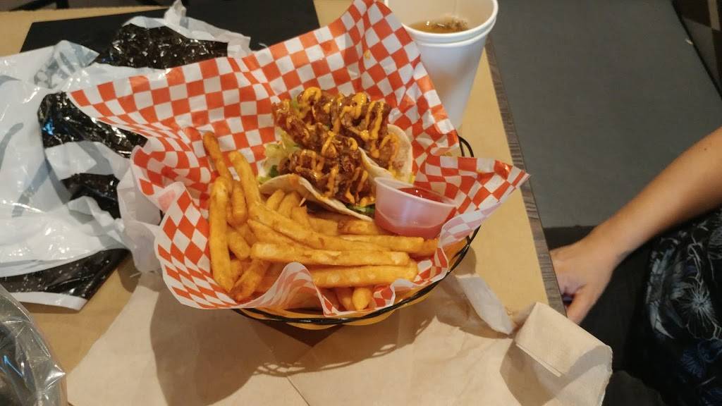 The Captains Boil | restaurant | 290 W Hunt Club Rd #4b, Ottawa, ON K2E 0B7, Canada | 6136808998 OR +1 613-680-8998