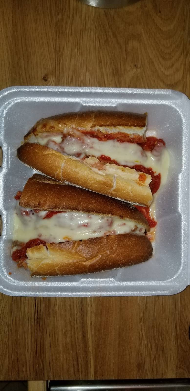 Franco’s Pizza | meal delivery | 6 S Kinderkamack Rd, Montvale, NJ 07645, USA | 2016906563 OR +1 201-690-6563