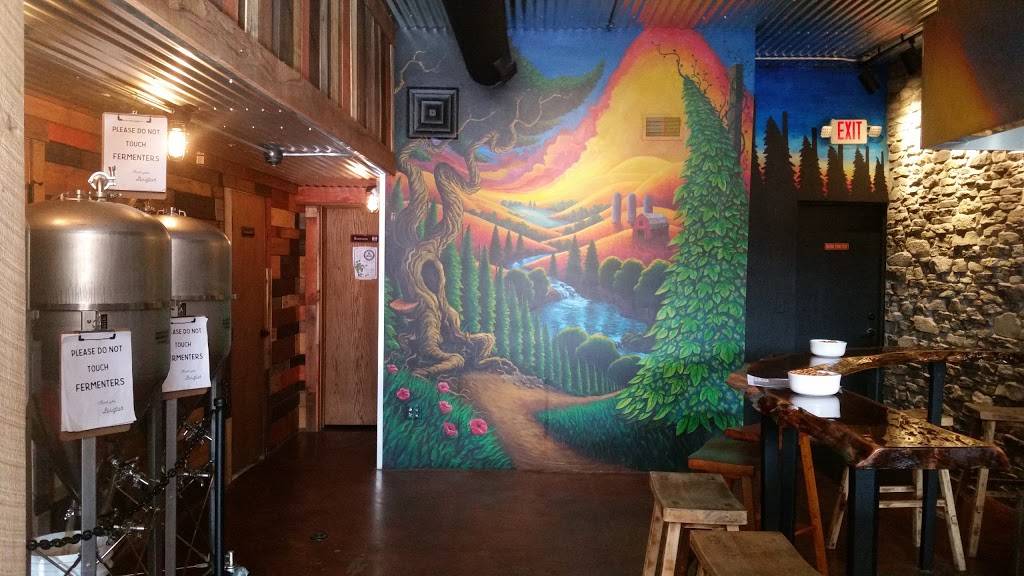 Birdfish Brewing Co. UP TOP | restaurant | 16 S Main St, Columbiana, OH 44408, USA | 3303339385 OR +1 330-333-9385