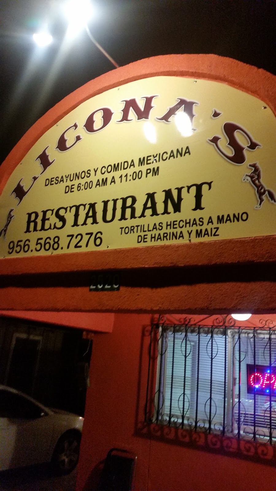 Liconas | restaurant | 2520 Santa Maria Ave, Laredo, TX 78040, USA | 9565687276 OR +1 956-568-7276
