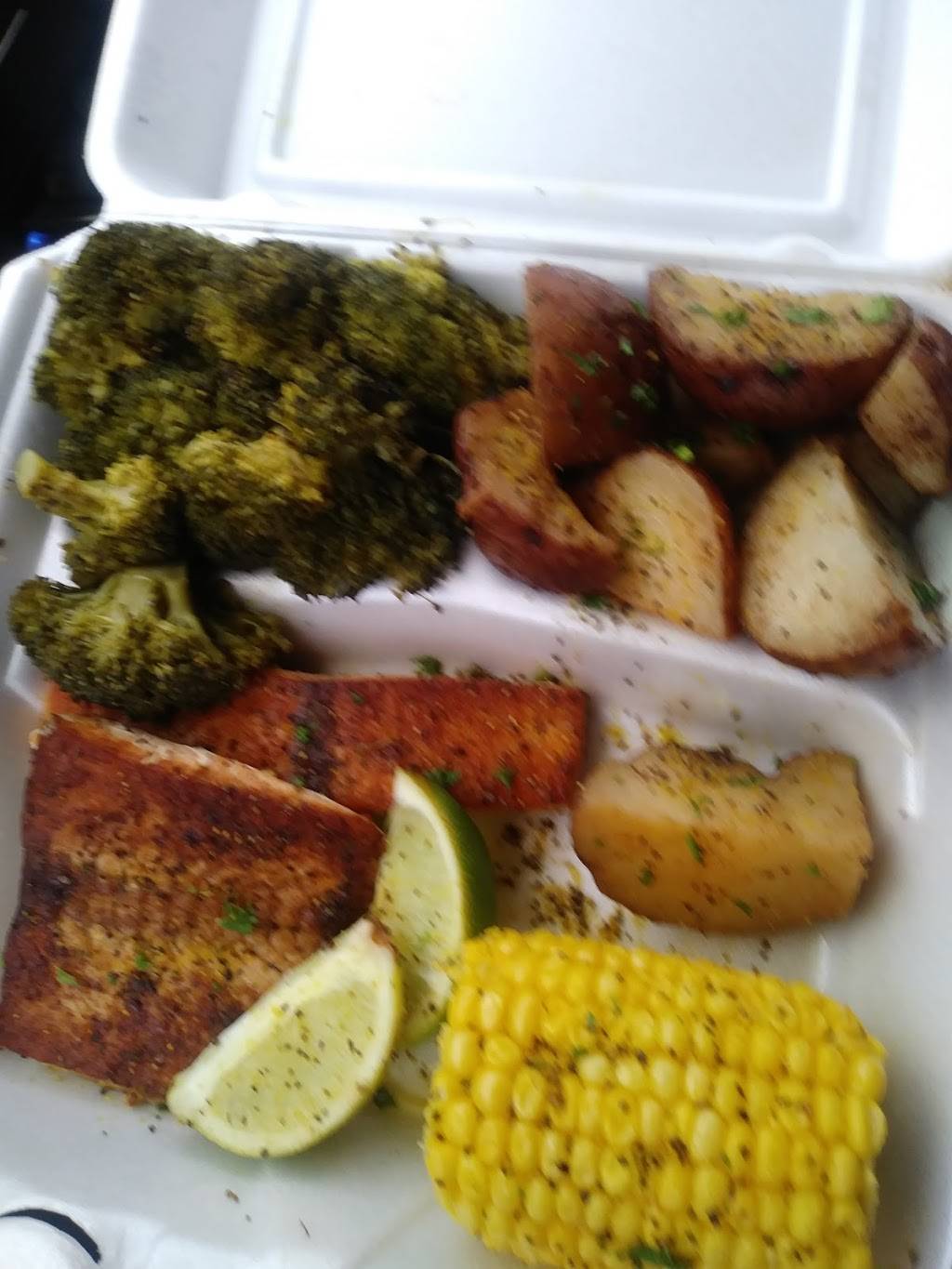 Shellfish & Seafood Paradise market | restaurant | 1515 Sibley Blvd, Calumet City, IL 60409, USA | 7083603553 OR +1 708-360-3553