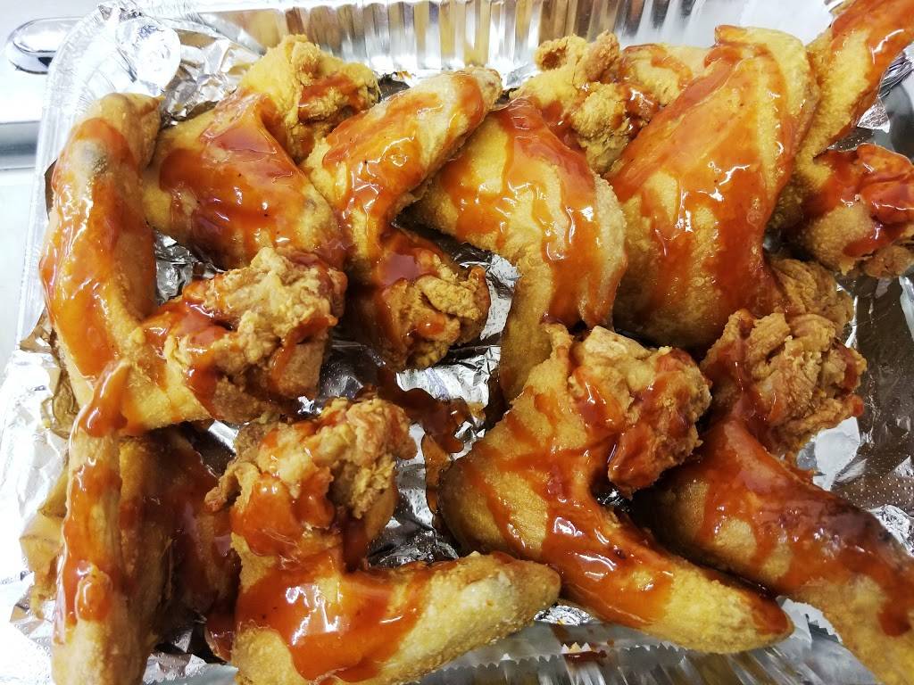 T Ts Barbecue | restaurant | 436 South Western Avenue, Peoria, IL 61605, USA | 3097506392 OR +1 309-750-6392