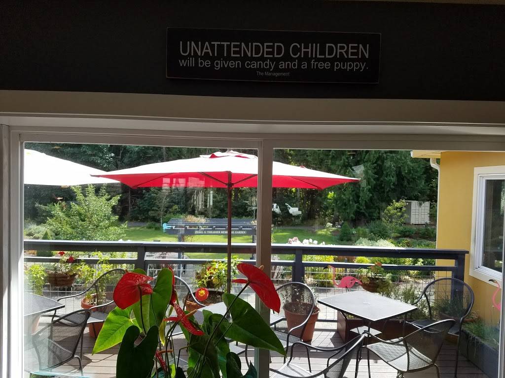 Gear Head Deli | restaurant | 294963 US-101, Quilcene, WA 98376, USA | 3603013244 OR +1 360-301-3244