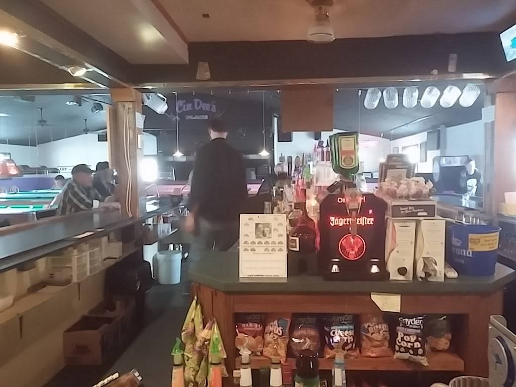 Cin Dees Place | restaurant | 232 W Smith Rd, Medina, OH 44256, USA | 3307226700 OR +1 330-722-6700