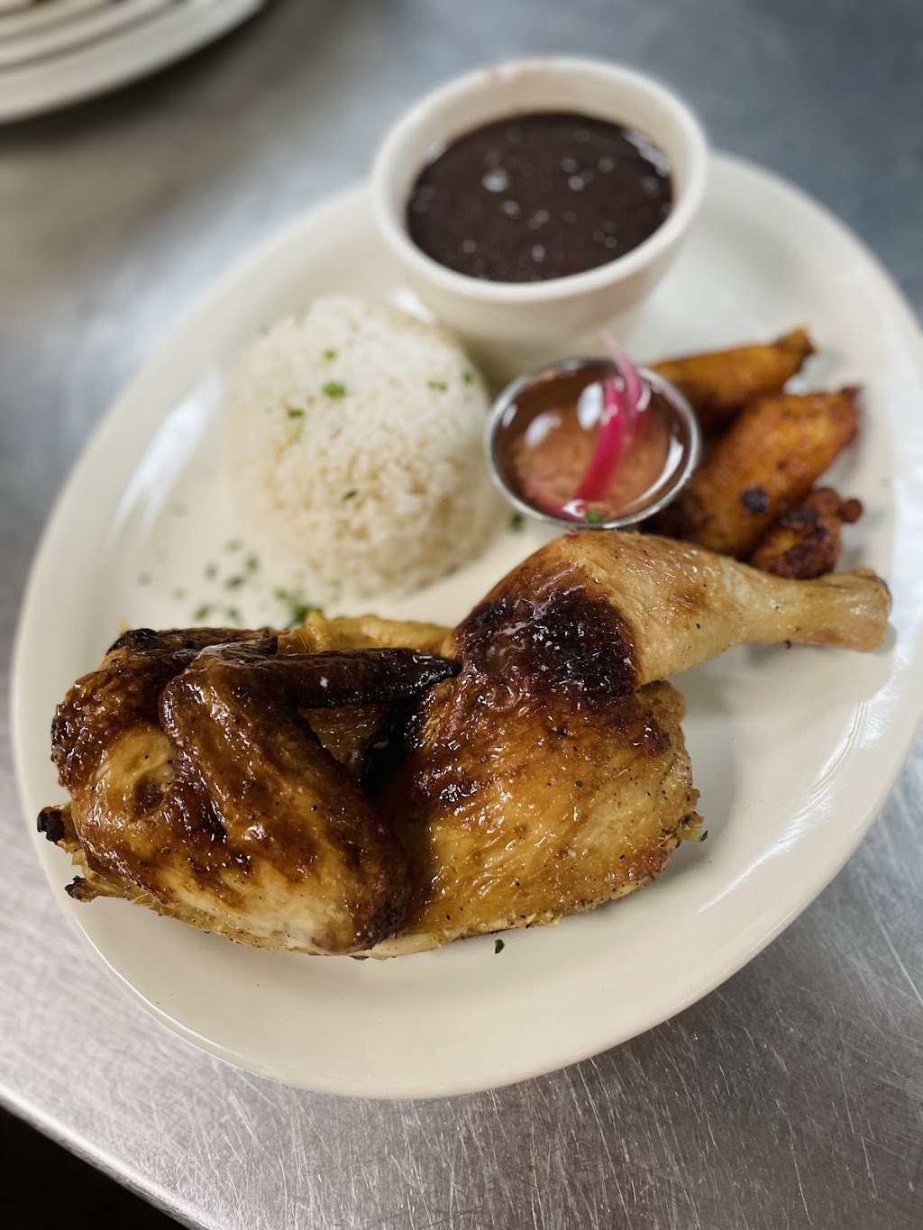 Hola Havana Cuban Restaurant | restaurant | 115 N Locust Hill Dr Suite 109B, Lexington, KY 40509, USA | 8595236276 OR +1 859-523-6276