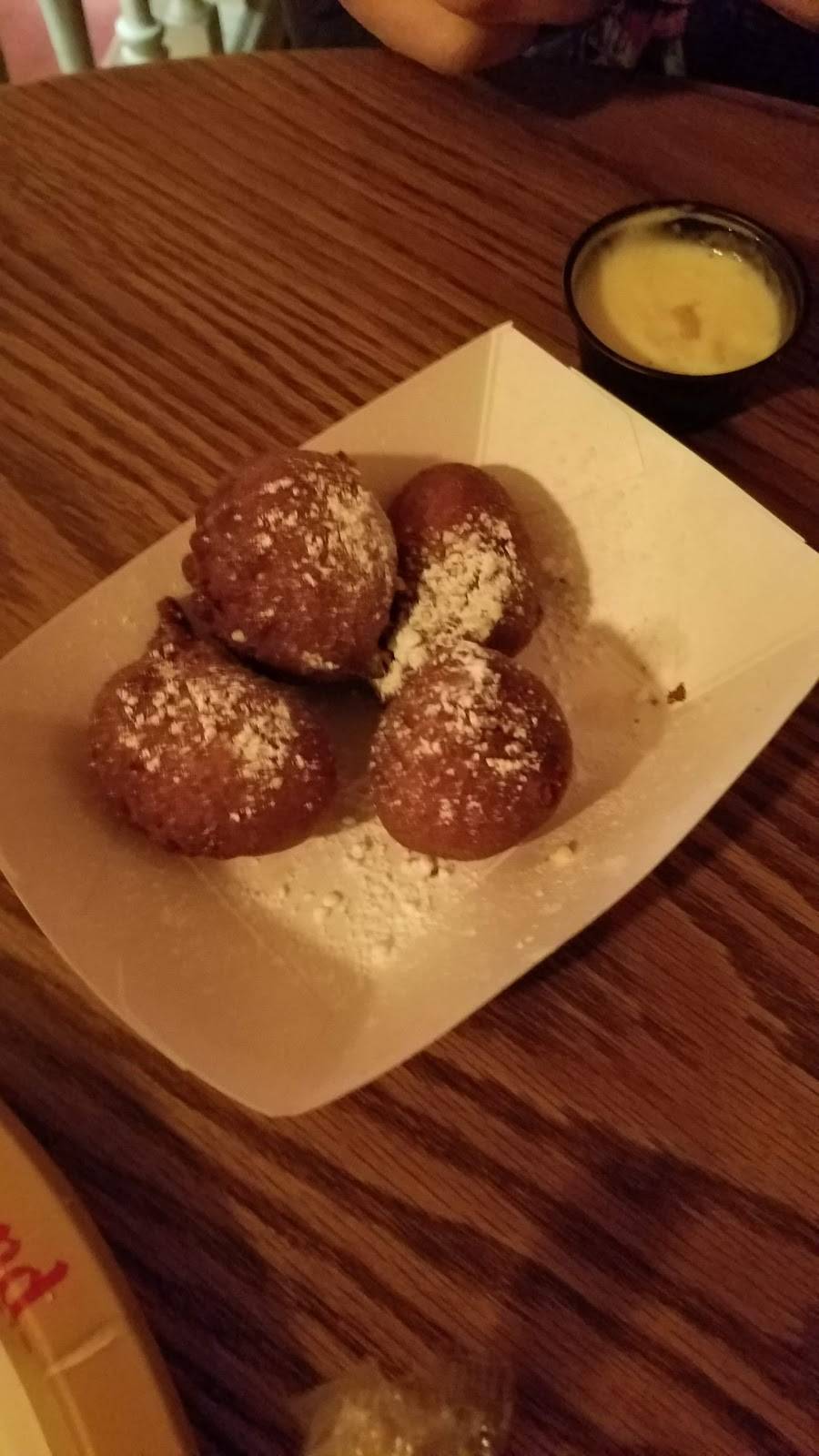 Royal Street Veranda | restaurant | 1313 S Harbor Blvd, Anaheim, CA 92802, USA | 7147813463 OR +1 714-781-3463