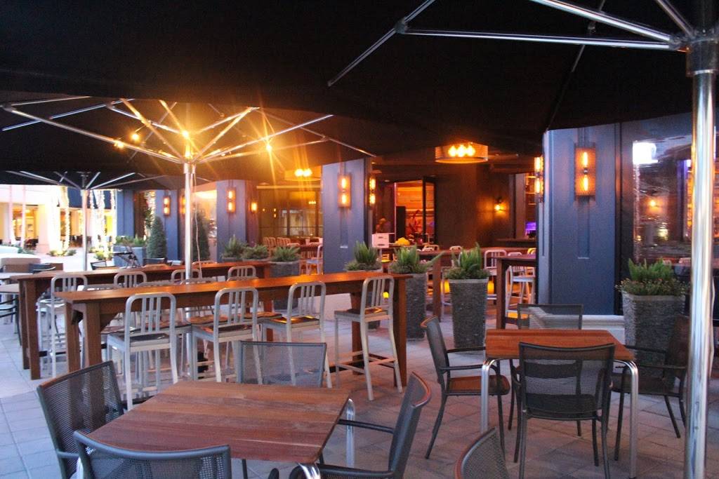 Tap42 Boca | restaurant | 5050 Town Center Cir #247, Boca Raton, FL 33486, USA | 5612355819 OR +1 561-235-5819