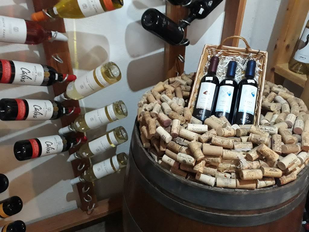 Restaurant Leonardo´s | restaurant | Avenida A #270, San Antonio De las Minas, 22766 Ensenada, B.C., Mexico | 016461553003 OR +52 646 155 3003