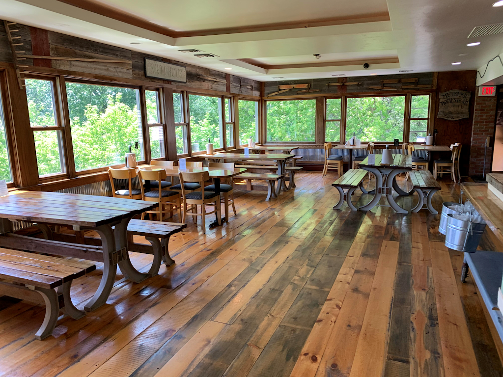 Smokey Ridge | restaurant | 2850 Humboldt Rd, Green Bay, WI 54311, USA | 9204687707 OR +1 920-468-7707