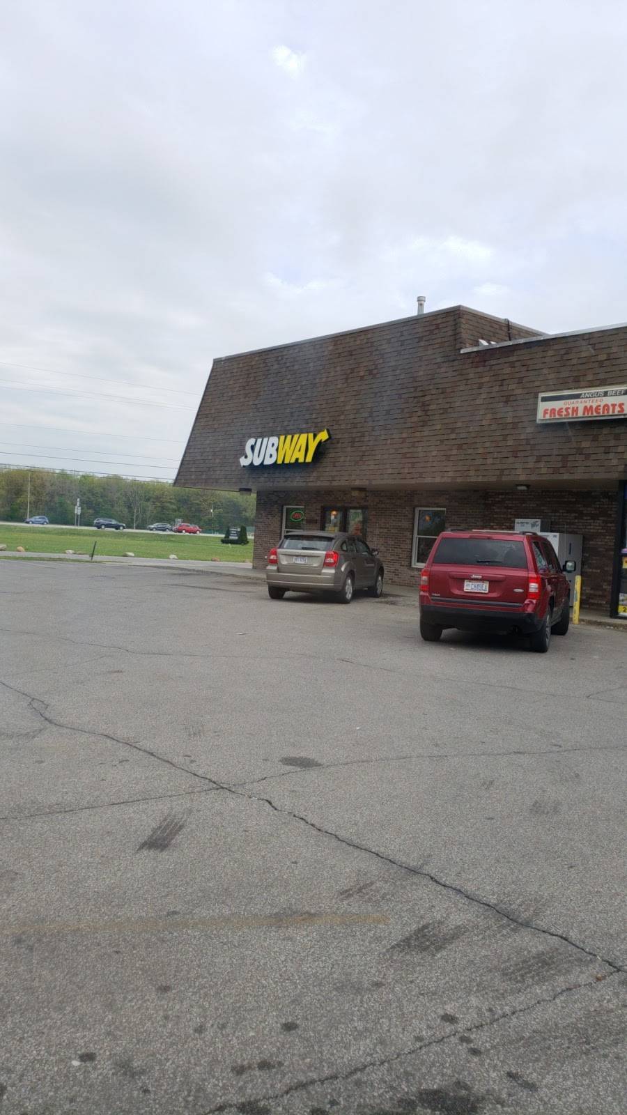 Subway | restaurant | 38505 Chestnut Ridge Rd, Elyria, OH 44035, USA | 4403651865 OR +1 440-365-1865