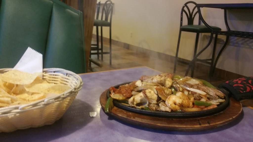 San Jose Steakhouse & Mexican | restaurant | 4015 S Belt Hwy, St Joseph, MO 64503, USA | 8162791175 OR +1 816-279-1175