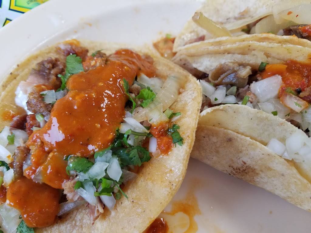 Juanitos Taqueria | restaurant | 4150 Hemphill St, Fort Worth, TX 76115, USA | 8179243636 OR +1 817-924-3636