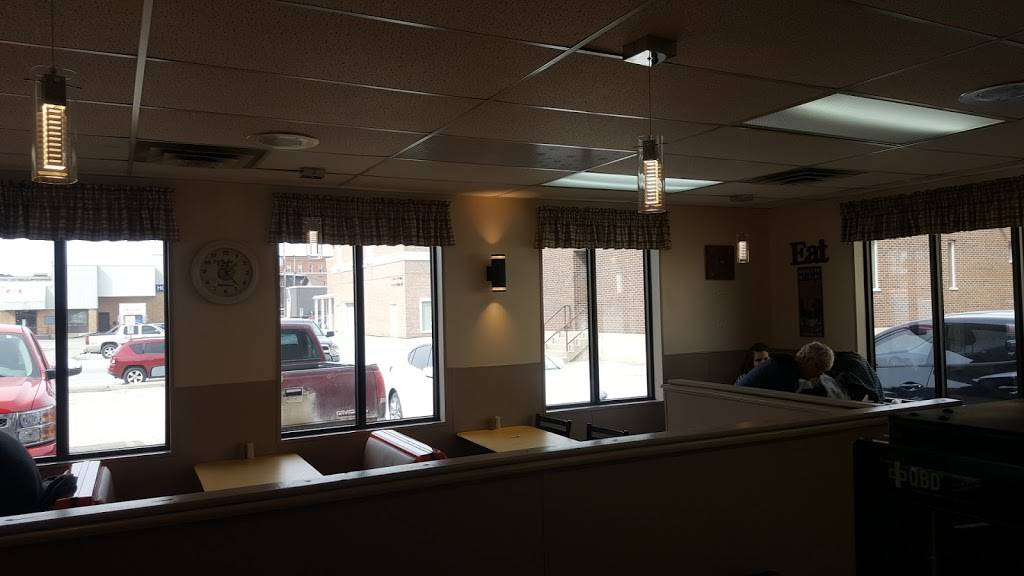 Chicken Kingdom & Seafood | restaurant | 11 Doxsee Ave S, Campbellford, ON K0L 1L0, Canada | 7056534900 OR +1 705-653-4900