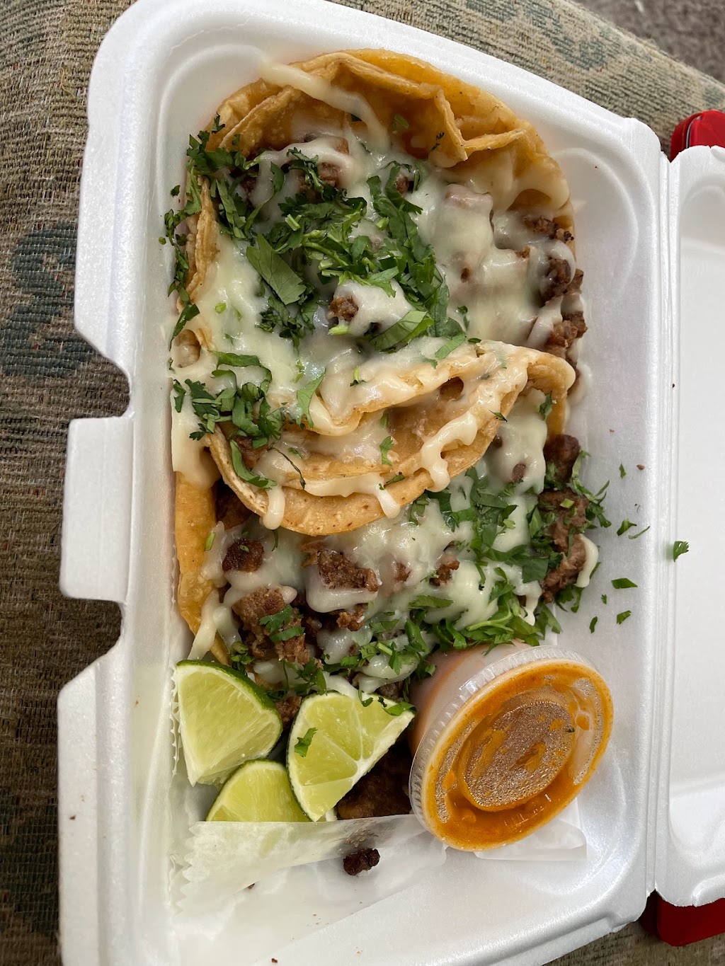 Tacos El Cunado 44th ST | restaurant | 2769 44th St SW, Wyoming, MI 49519, USA | 6166826003 OR +1 616-682-6003