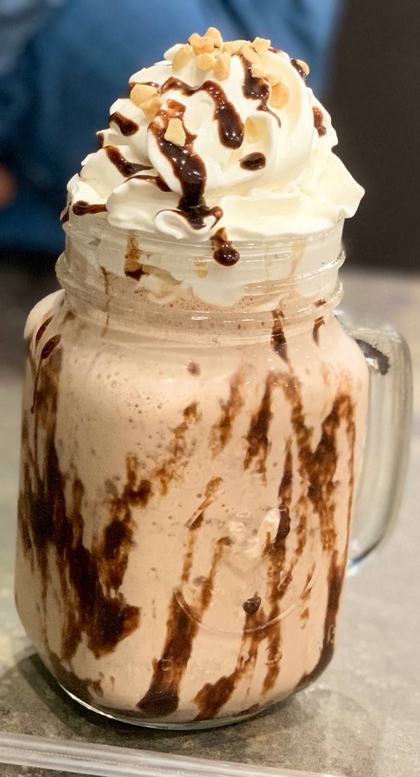 Johnny Custard | restaurant | 1961 Lawrence Ave E, Scarborough, ON M1R 2Y8, Canada | 4165517754 OR +1 416-551-7754